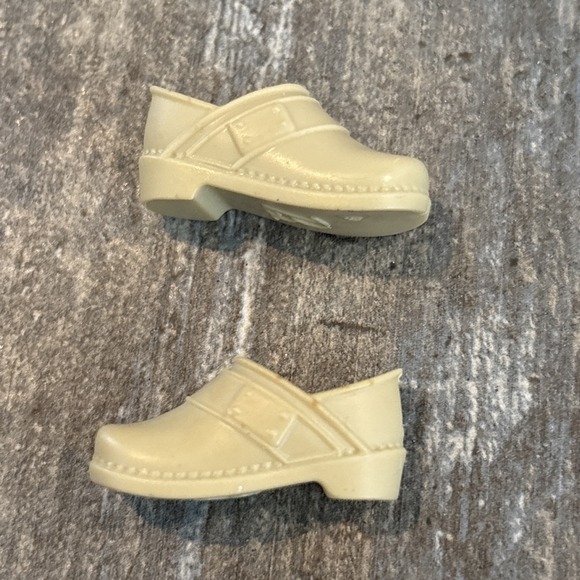 BARBIE Nurse Doctor Beige Medical Slip On Clogs Replacement Shoes - Picture 5 of 6